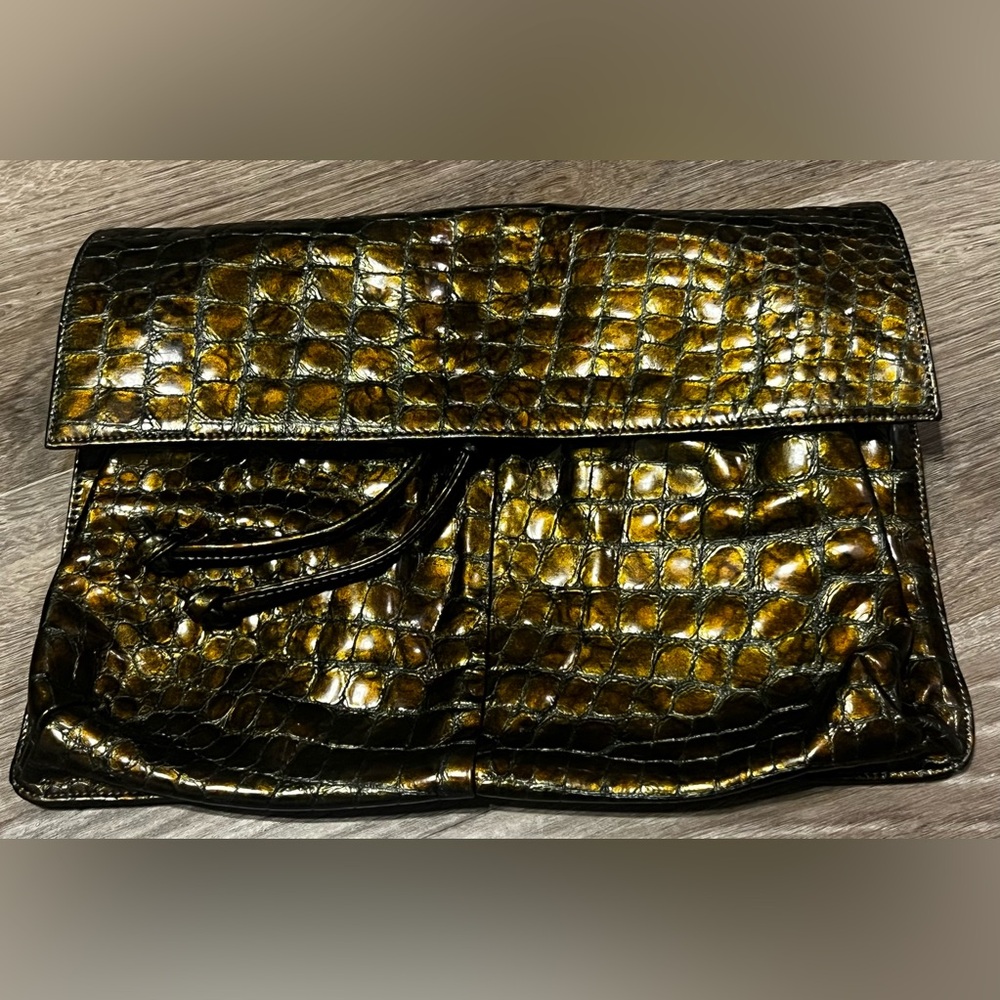 Jay Herbert Vintage Gold Crocodile-Embossed Clutch with 2 zippered pockets.